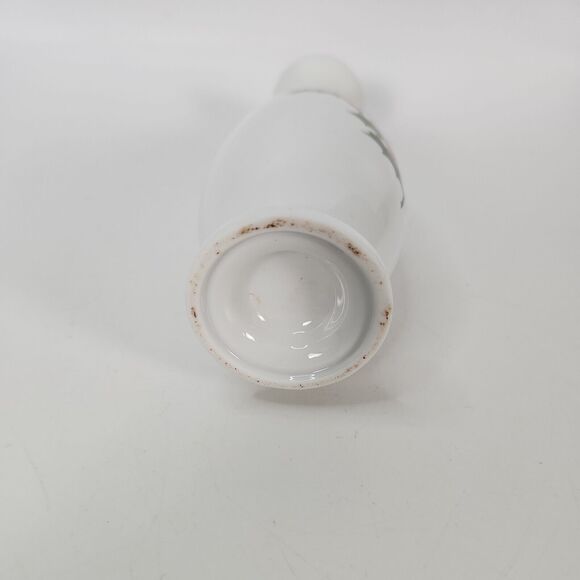 Bud Vase Christmas Holly Berry Holiday Decor White Porcelain 6 1/2" Gold Trim - Picture 6 of 11